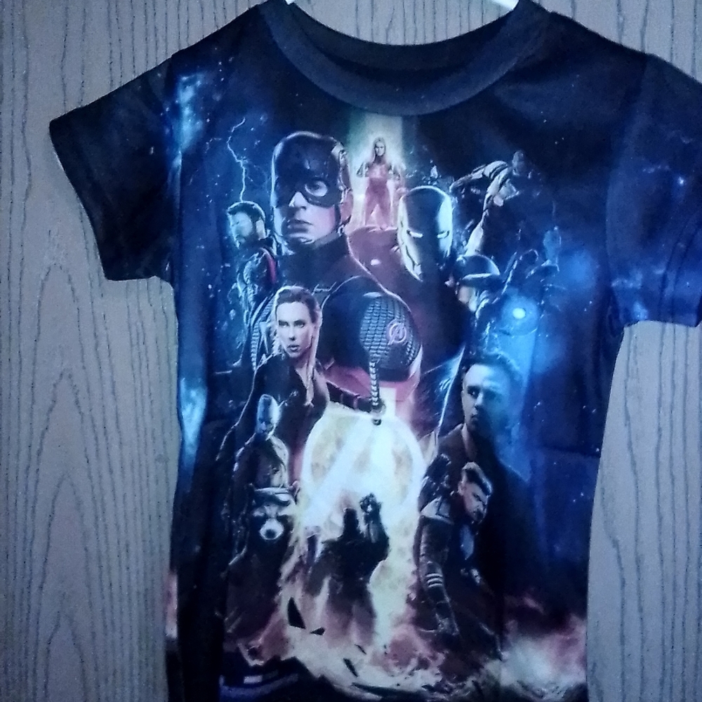 Copy - Unbranded marvel avengers boys shirt 4t.  A-30